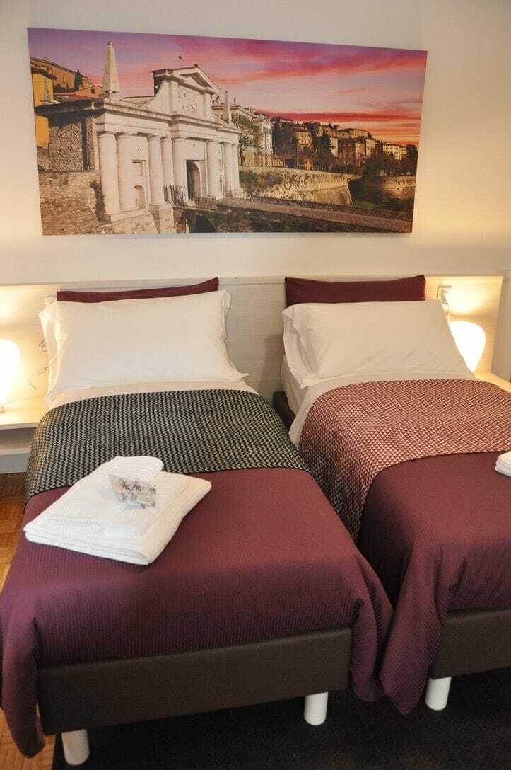 Citywalls Guest House ベルガモ エクステリア 写真